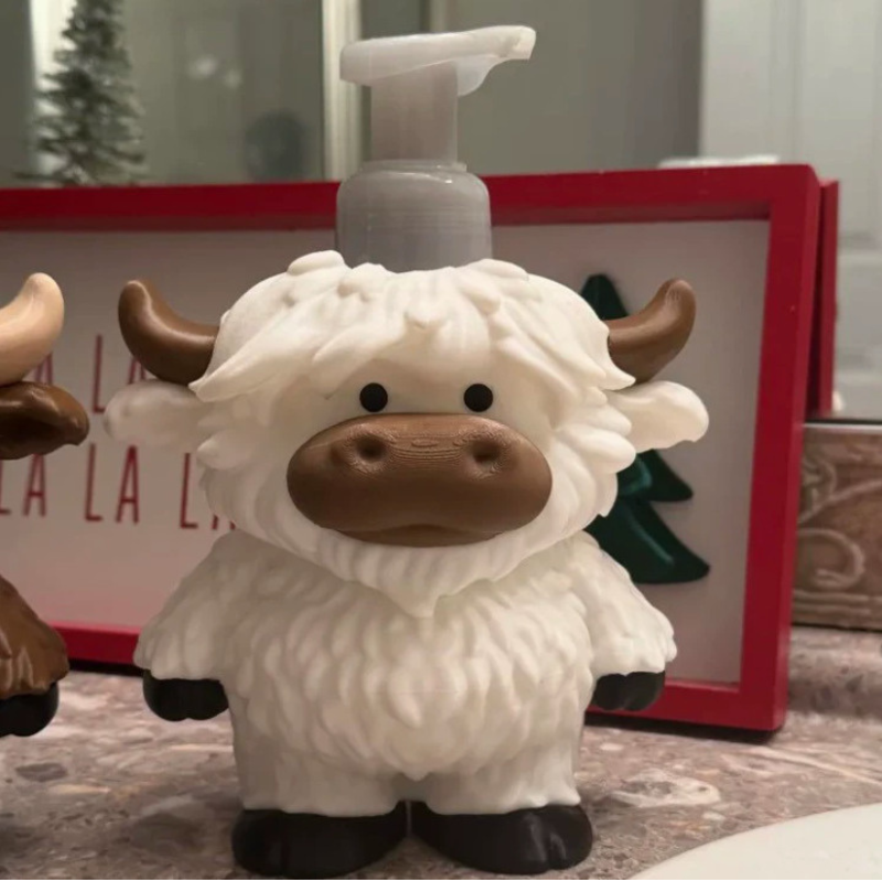 Highland cow 3-D printed Bath & body Works soap holder